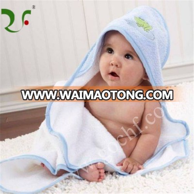 Exceptional cartoon applique square hooded baby bath towels